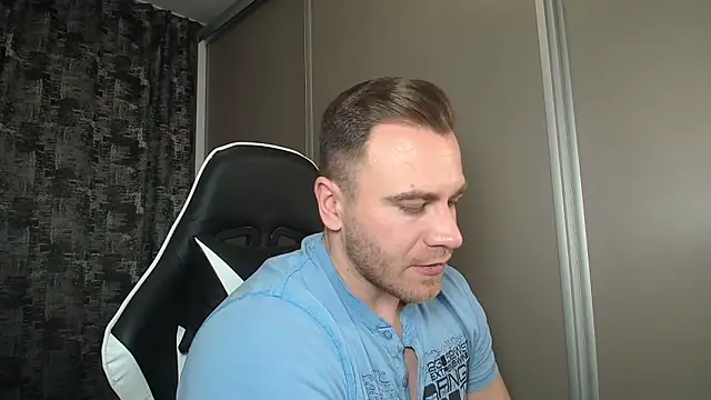 Snapshot of Thori92 chatting on 01/16/25, 06:37 Thori92 online show from 01/16/25, 06:37