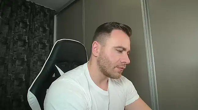 Snapshot of Thori92 chatting on 01/29/25, 05:13 Thori92 online show from 01/29/25, 05:13