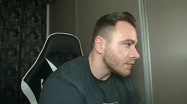 Snapshot of Thori92 chatting on 01/31/25, 09:37 Thori92 online show from 01/31/25, 09:37