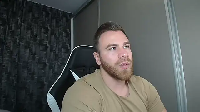 Snapshot of Thori92 chatting on 03/07/25, 05:28 Thori92 online show from 03/07/25, 05:28