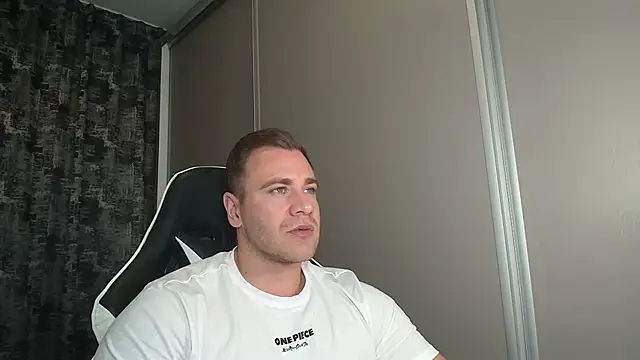 Snapshot of Thori92 chatting on 09/22/25, 05:15 Thori92 online show from 09/22/25, 05:15