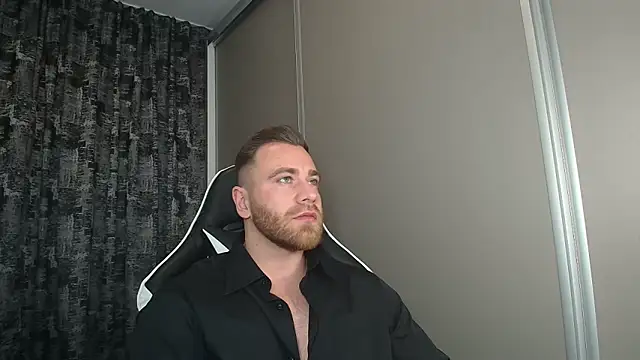 Snapshot of Thori92 chatting on 10/24/25, 05:53 Thori92 online show from 10/24/25, 05:53