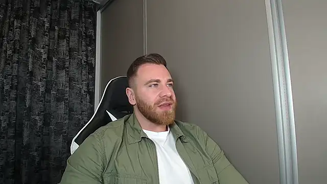 Snapshot of Thori92 chatting on 11/22/25, 06:29 Thori92 online show from 11/22/25, 06:29