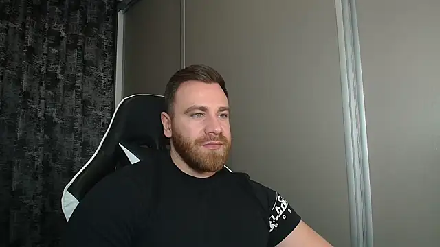 Thori92 online show from 02/11/26, 06:35