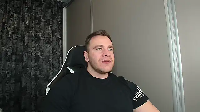 Thori92 online show from 02/24/26, 06:28