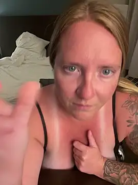 Lizzyloo online show from 03/15/26, 03:12