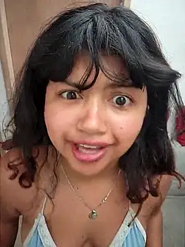 Snapshot of Peach_Girll chatting on 01/24/25, 02:08 Peach Girll online show from 01/24/25, 02:08