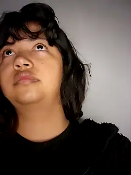 Snapshot of Peach_Girll chatting on 02/04/25, 10:54 Peach Girll online show from 02/04/25, 10:54