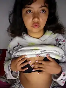 Snapshot of Peach_Girll chatting on 02/22/25, 02:17 Peach Girll online show from 02/22/25, 02:17