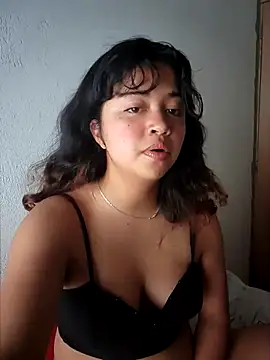 Snapshot of Peach_Girll chatting on 03/01/25, 07:04 Peach Girll online show from 03/01/25, 07:04