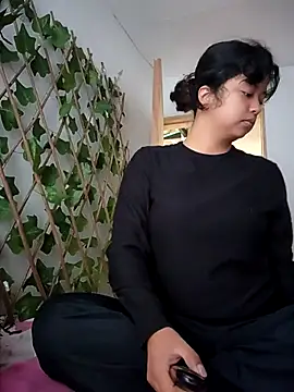 Snapshot of Peach_Girll chatting on 03/20/25, 05:15 Peach Girll online show from 03/20/25, 05:15