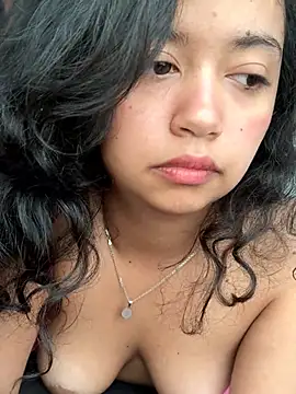 Peach Girll online show from 03/19/26, 03:16