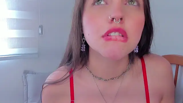 Snapshot of llanna_ chatting on 01/18/25, 02:44 llanna online show from 01/18/25, 02:44