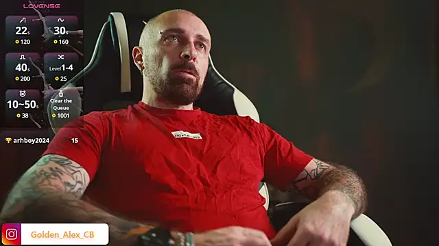 Snapshot of LuckyAlexx chatting on 02/01/25, 12:07 LuckyAlexx online show from 02/01/25, 12:07