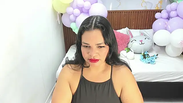 Cloe 35 online show from 04/06/26, 07:59