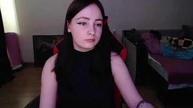 Laralianna online show from 04/15/26, 07:48