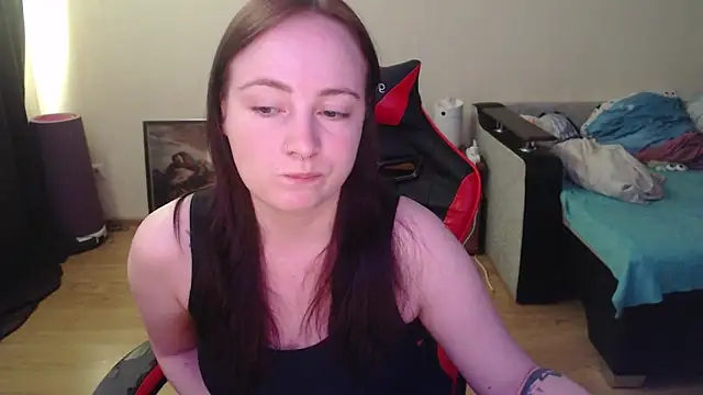 Snapshot of Laralianna chatting on 05/14/26, 01:29 Laralianna online show from 05/14/26, 01:29