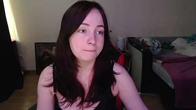 Snapshot of Laralianna chatting on 05/27/26, 11:18 Laralianna online show from 05/27/26, 11:18