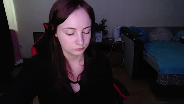 Snapshot of Laralianna chatting on 06/18/26, 09:36 Laralianna online show from 06/18/26, 09:36