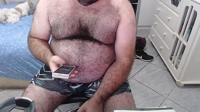 Snapshot of MysterBearMG chatting on 12/20/24, 12:30 MysterBearMG online show from 12/20/24, 12:30