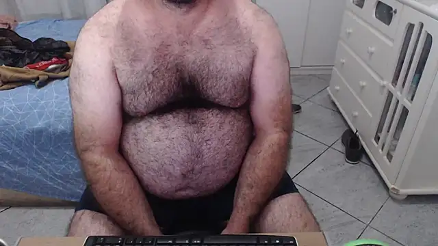 Snapshot of MysterBearMG chatting on 12/27/24, 11:21 MysterBearMG online show from 12/27/24, 11:21