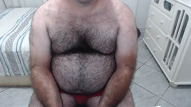 Snapshot of MysterBearMG chatting on 01/06/25, 01:20 MysterBearMG online show from 01/06/25, 01:20