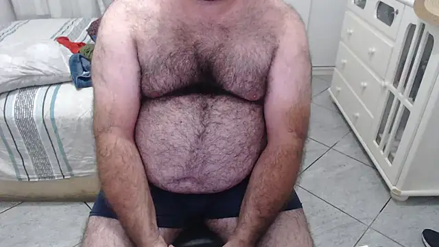 Snapshot of MysterBearMG chatting on 01/13/25, 12:51 MysterBearMG online show from 01/13/25, 12:51