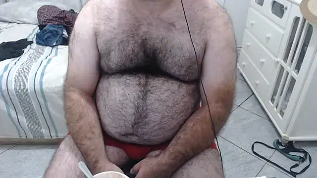 Snapshot of MysterBearMG chatting on 01/20/25, 12:15 MysterBearMG online show from 01/20/25, 12:15