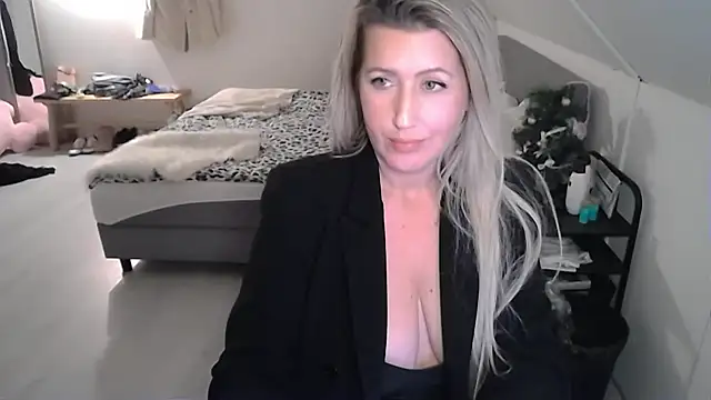 TessToy online show from 12/10/24, 05:55