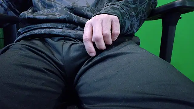 Snapshot of kuruptxxx_live chatting on 02/15/26, 02:47 kuruptxxx live online show from 02/15/26, 02:47