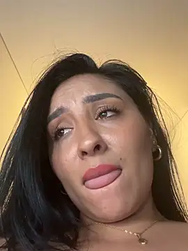 AnushaKumari online show from 04/15/26, 07:58