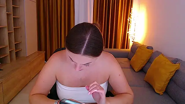  Mia Adams online show from 07/01/26, 07:54