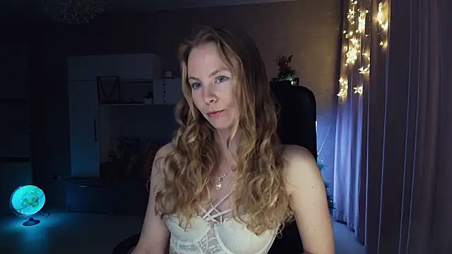 Cuddle Cat online show from 12/03/25, 01:53