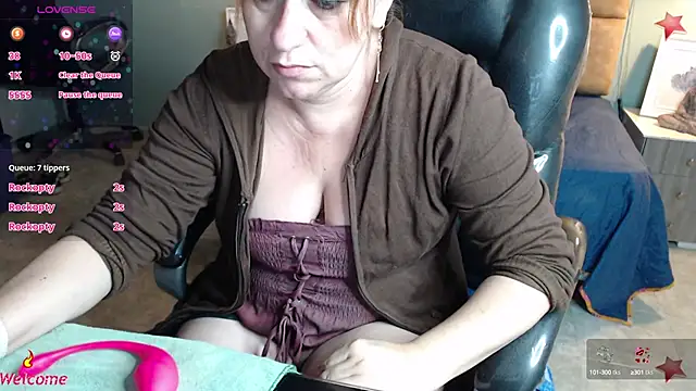 Barbiegomez online show from 02/08/25, 07:15