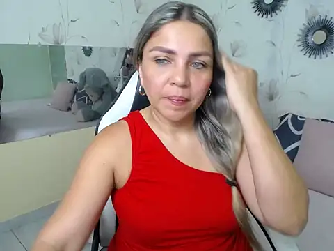 Snapshot of cum_bigass chatting on 11/19/25, 12:16 cum bigass online show from 11/19/25, 12:16