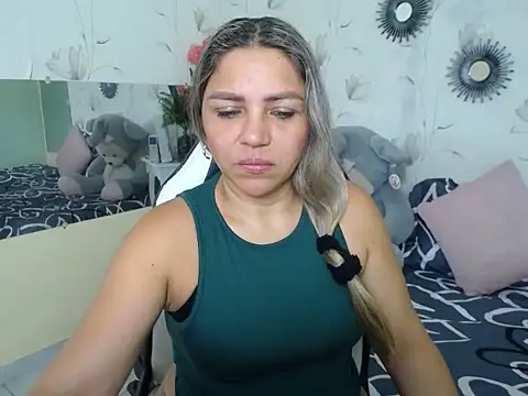 Snapshot of cum_bigass chatting on 12/04/25, 12:14 cum bigass online show from 12/04/25, 12:14