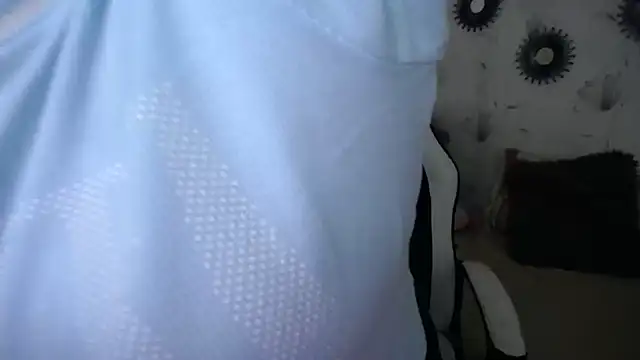 Snapshot of cum_bigass chatting on 12/14/25, 12:21 cum bigass online show from 12/14/25, 12:21