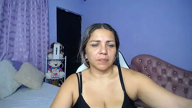 Snapshot of cum_bigass chatting on 01/15/26, 12:10 cum bigass online show from 01/15/26, 12:10