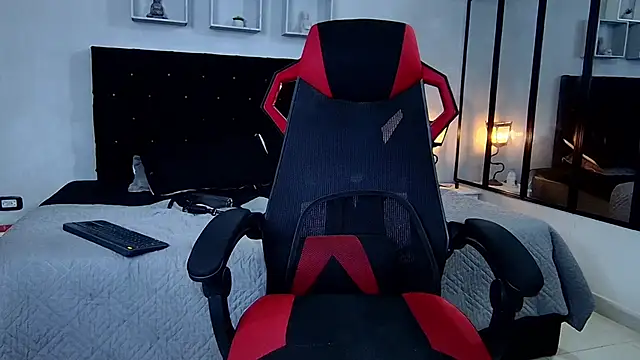 tyler hank01 online show from 03/13/25, 04:45