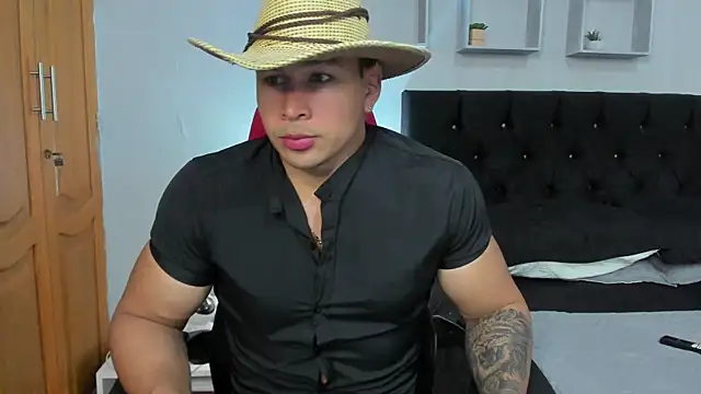 tyler hank01 online show from 12/03/25, 02:08