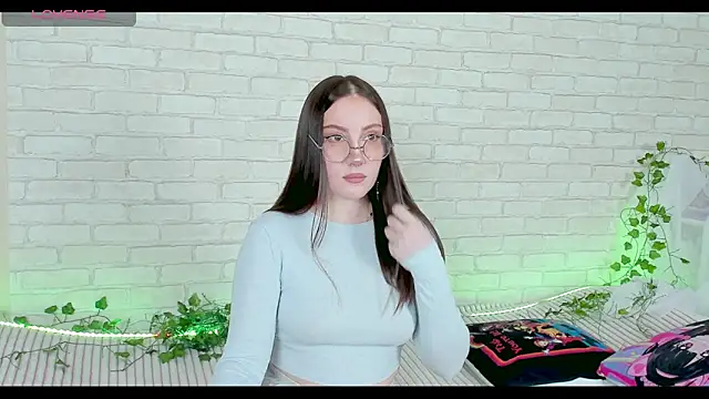 LinaKenny online show from 03/19/26, 05:39