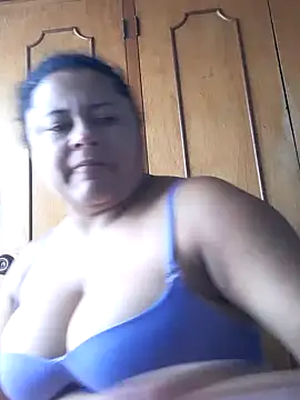 Snapshot of Monseratte21 chatting on 12/05/24, 05:06 Monseratte21 online show from 12/05/24, 05:06