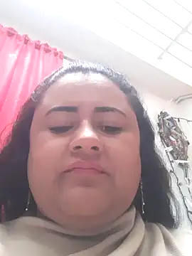 Snapshot of Monseratte21 chatting on 12/29/24, 02:21 Monseratte21 online show from 12/29/24, 02:21