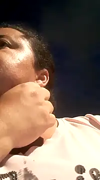 Snapshot of Monseratte21 chatting on 01/11/25, 11:35 Monseratte21 online show from 01/11/25, 11:35