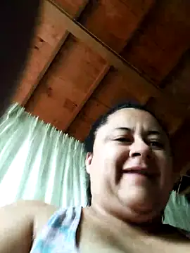 Snapshot of Monseratte21 chatting on 02/02/25, 01:08 Monseratte21 online show from 02/02/25, 01:08