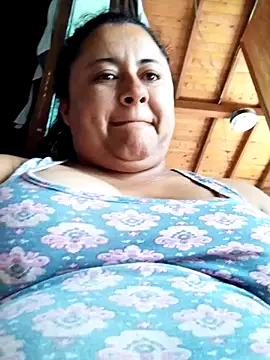 Snapshot of Monseratte21 chatting on 02/02/25, 04:11 Monseratte21 online show from 02/02/25, 04:11