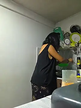 Hannah-grace online show from 11/14/25, 09:30