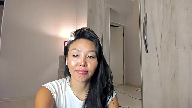 keiko hot online show from 04/03/26, 08:18