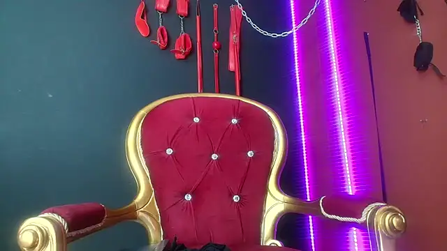 Snapshot of amy-mistress chatting on 12/06/24, 09:35 amy-mistress online show from 12/06/24, 09:35