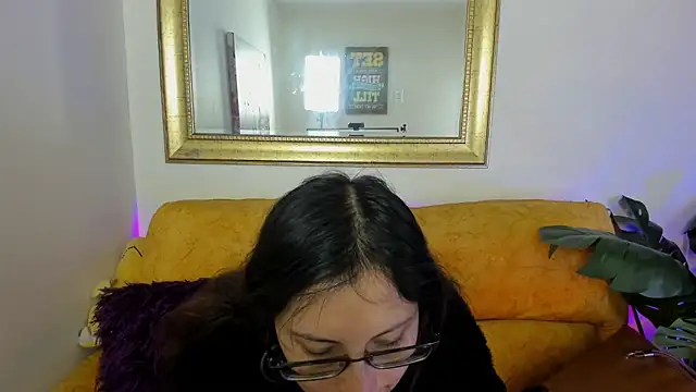 Snapshot of Kyomi_chang chatting on 04/18/26, 12:09 Kyomi chang online show from 04/18/26, 12:09